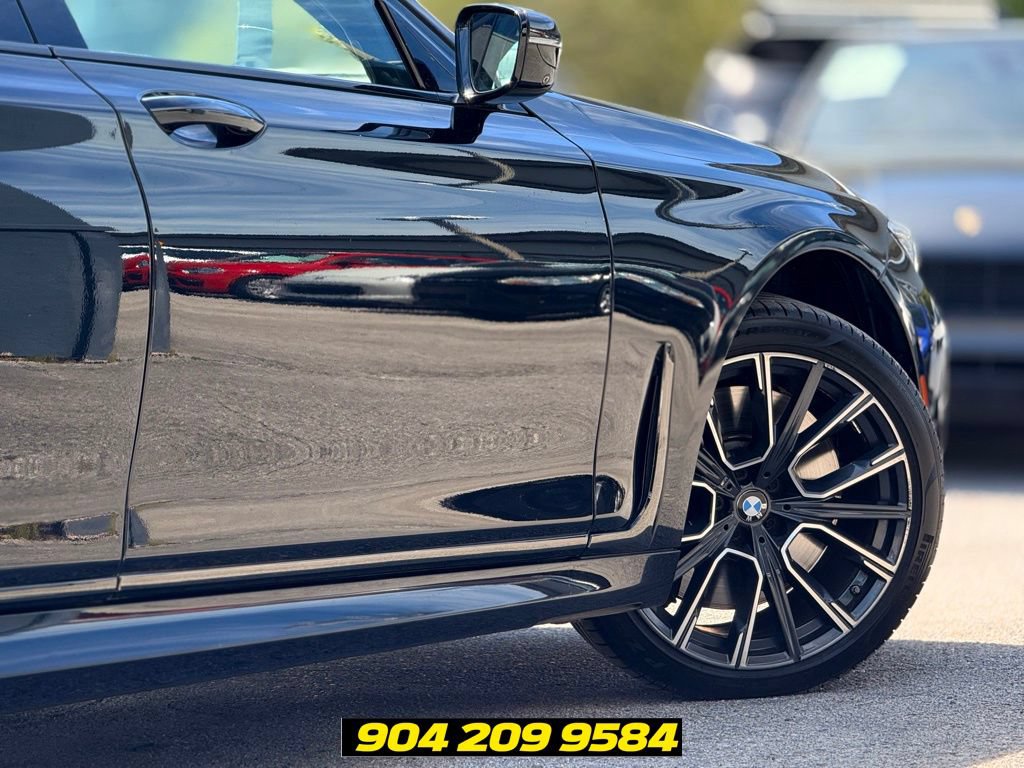 Used 2020 BMW 740i w/ Luxury Rear Seating Package RWD image 8