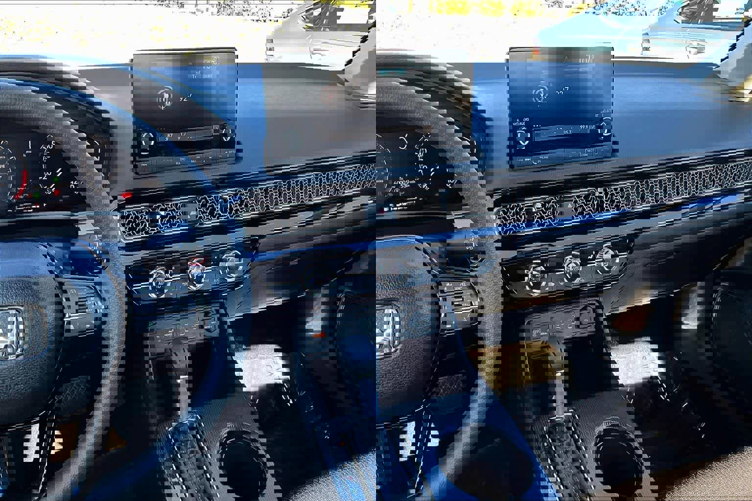 Used 2025 Honda Civic LX image 6