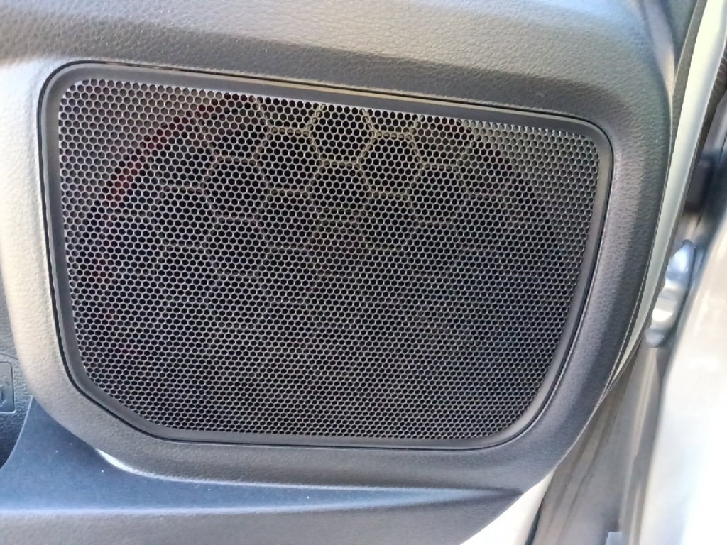 Used 2022 Toyota Sienna Limited image 13