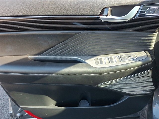 Used 2024 Hyundai Palisade Calligraphy image 15