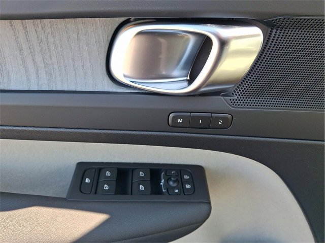 New 2025 Volvo XC40 B5 Plus w/ Protection Package Premier image 7