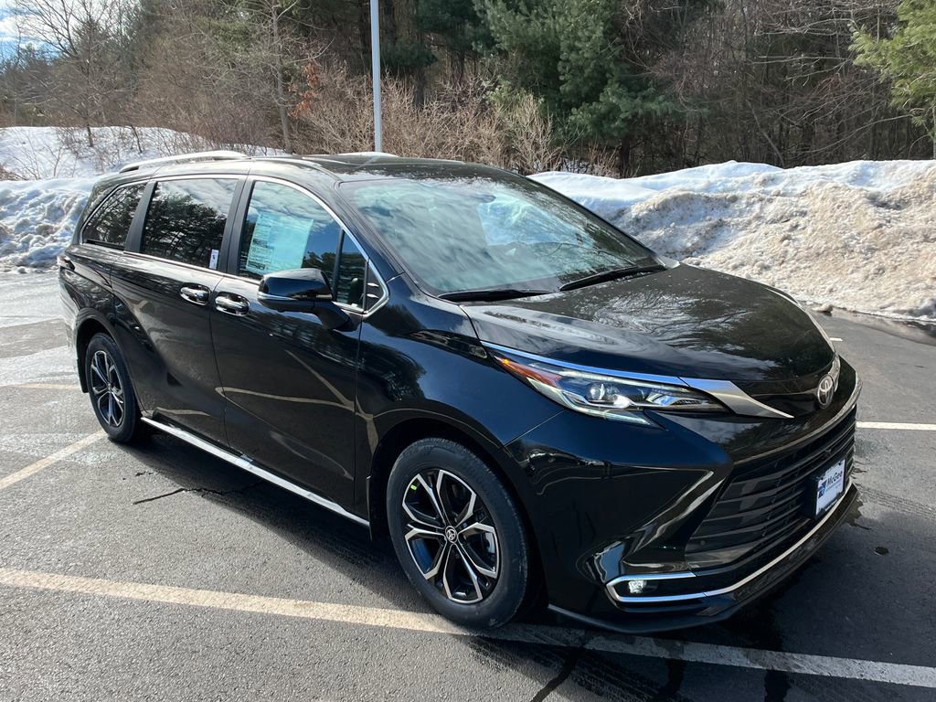 New 2026 Toyota Sienna Platinum image 7