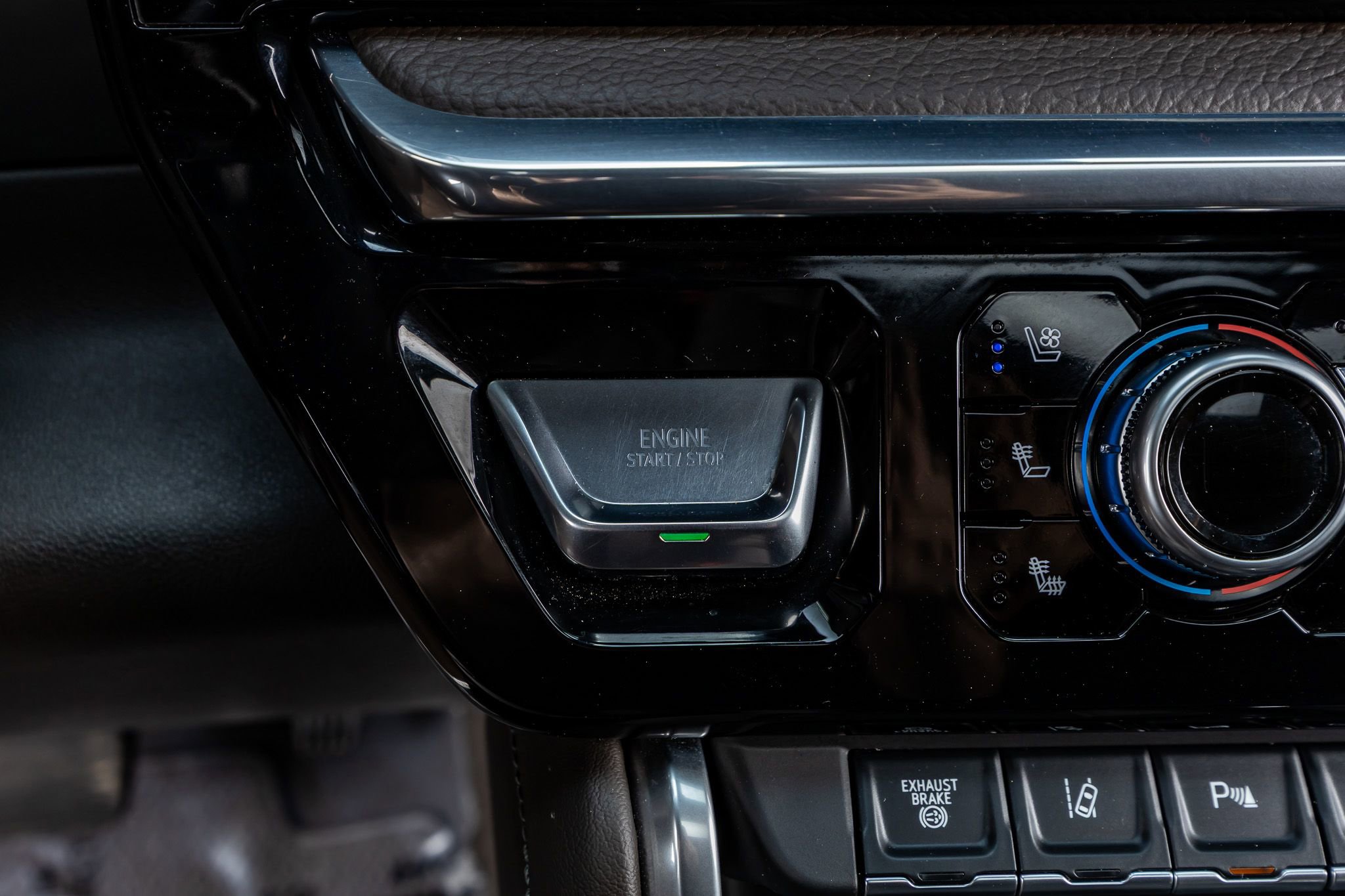 Used 2025 GMC Sierra 2500 Denali w/ Denali Reserve Package image 23