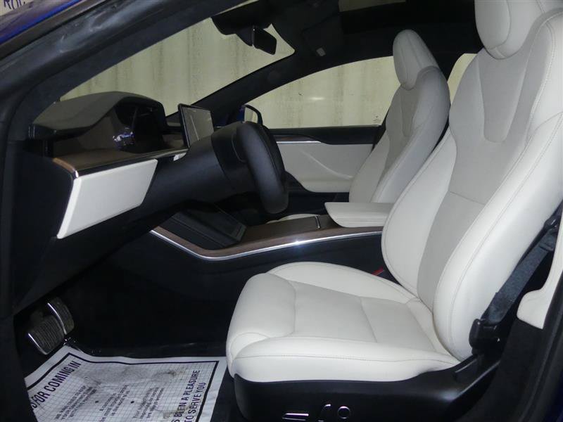 Used 2022 Tesla Model S AWD/4WD image 16