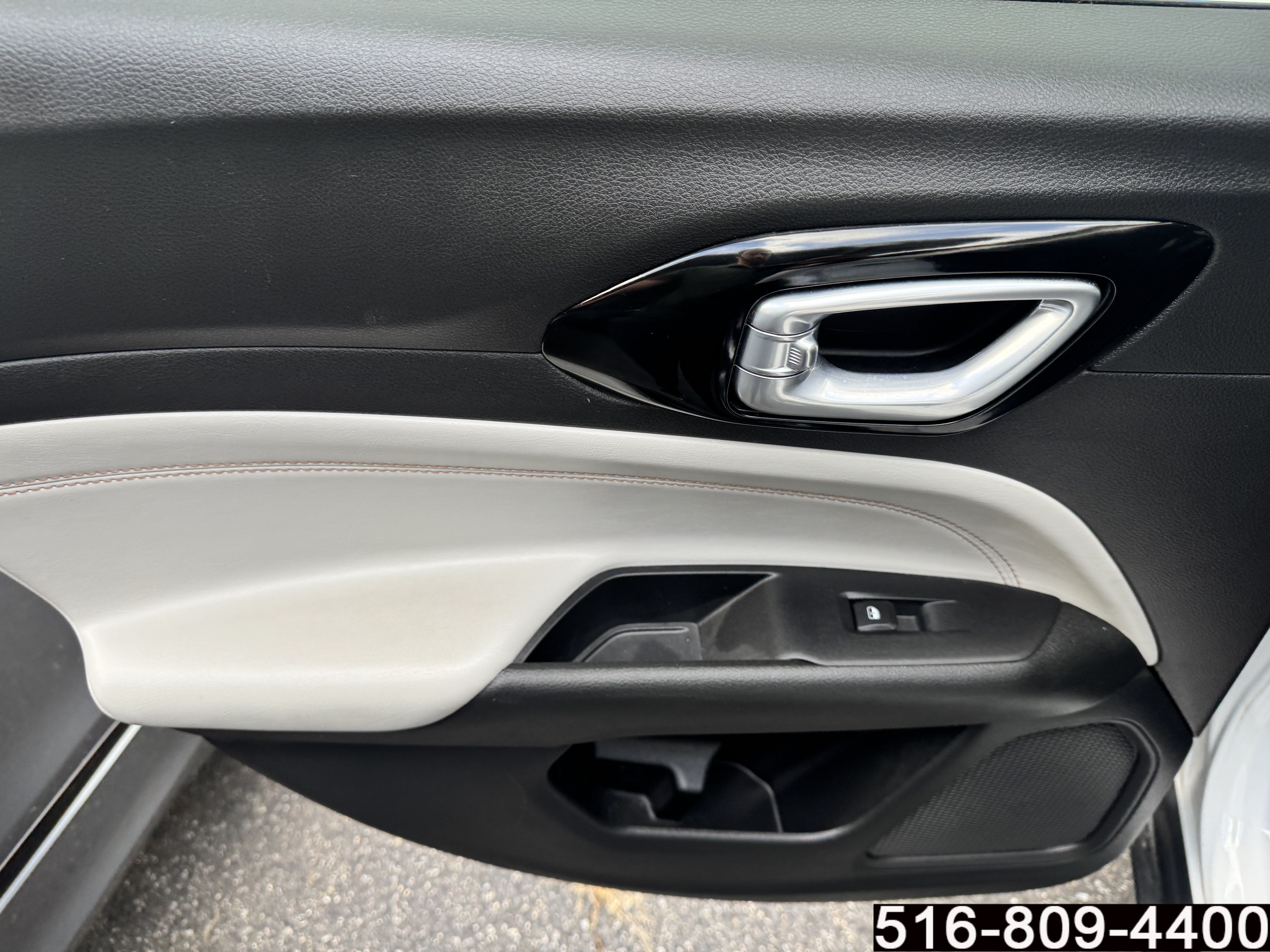 Used 2022 Jeep Compass Limited AWD/4WD image 36
