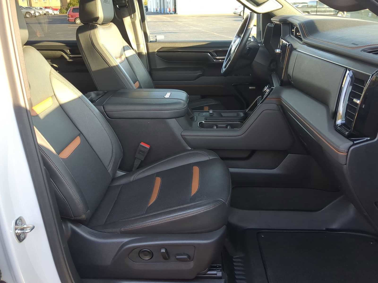 Used 2024 GMC Sierra 2500 AT4 w/ AT4 Premium Plus Package image 30