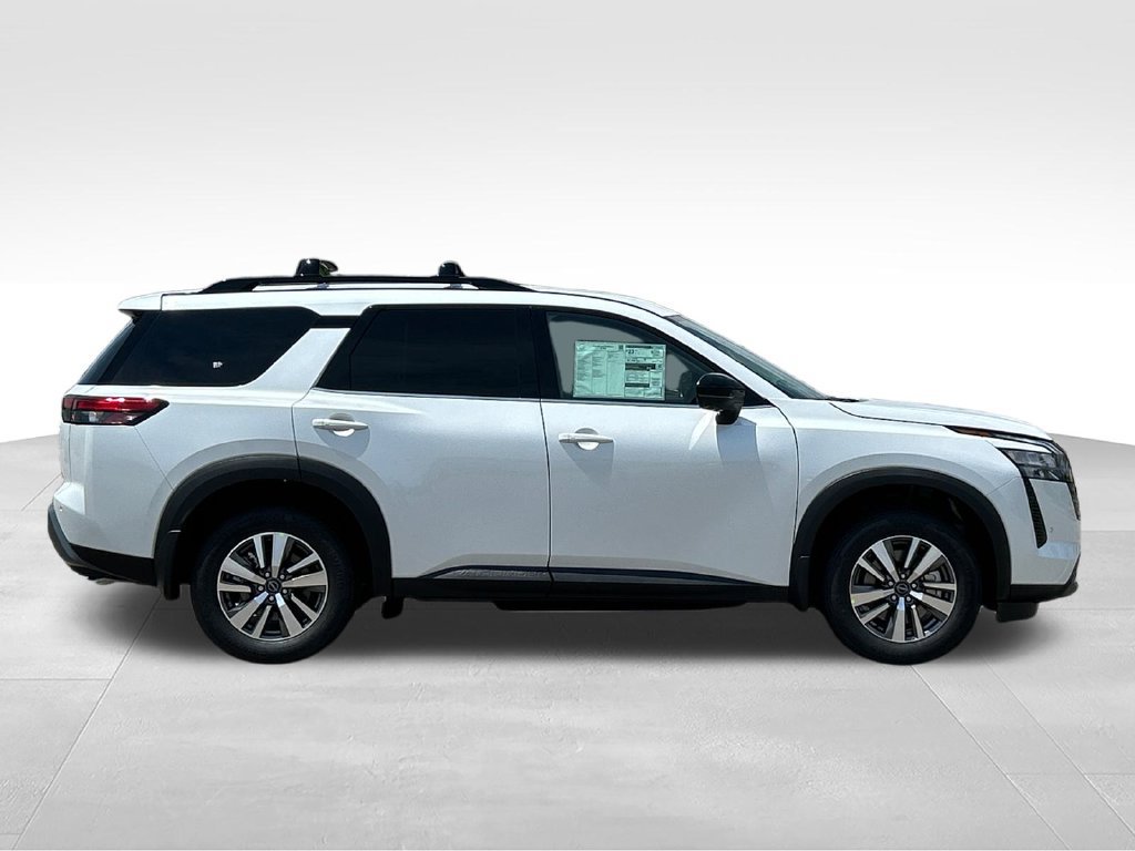 New 2026 Nissan Pathfinder SL FWD image 12