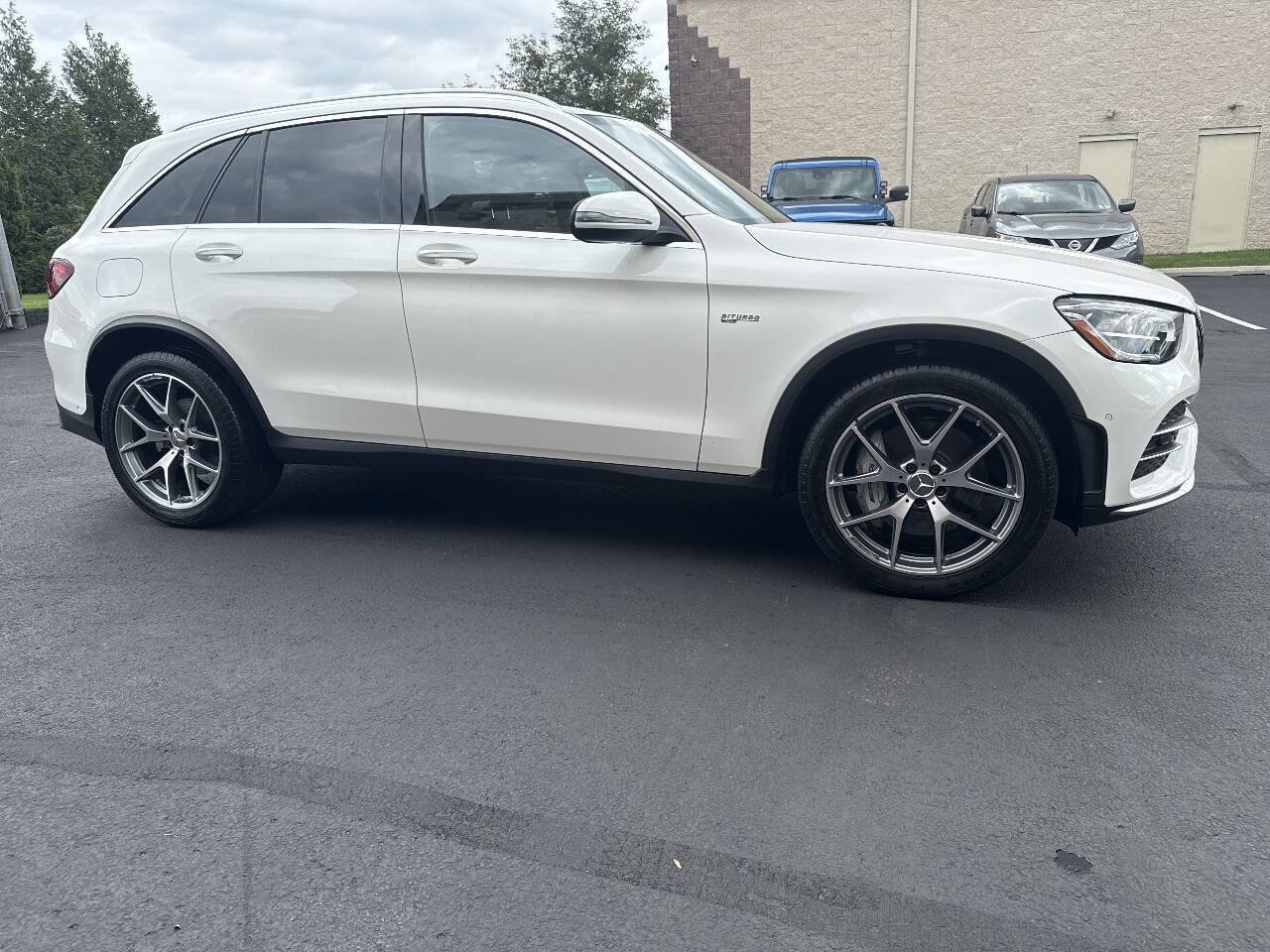 Used 2022 Mercedes-Benz GLC 43 AMG 4MATIC image 7