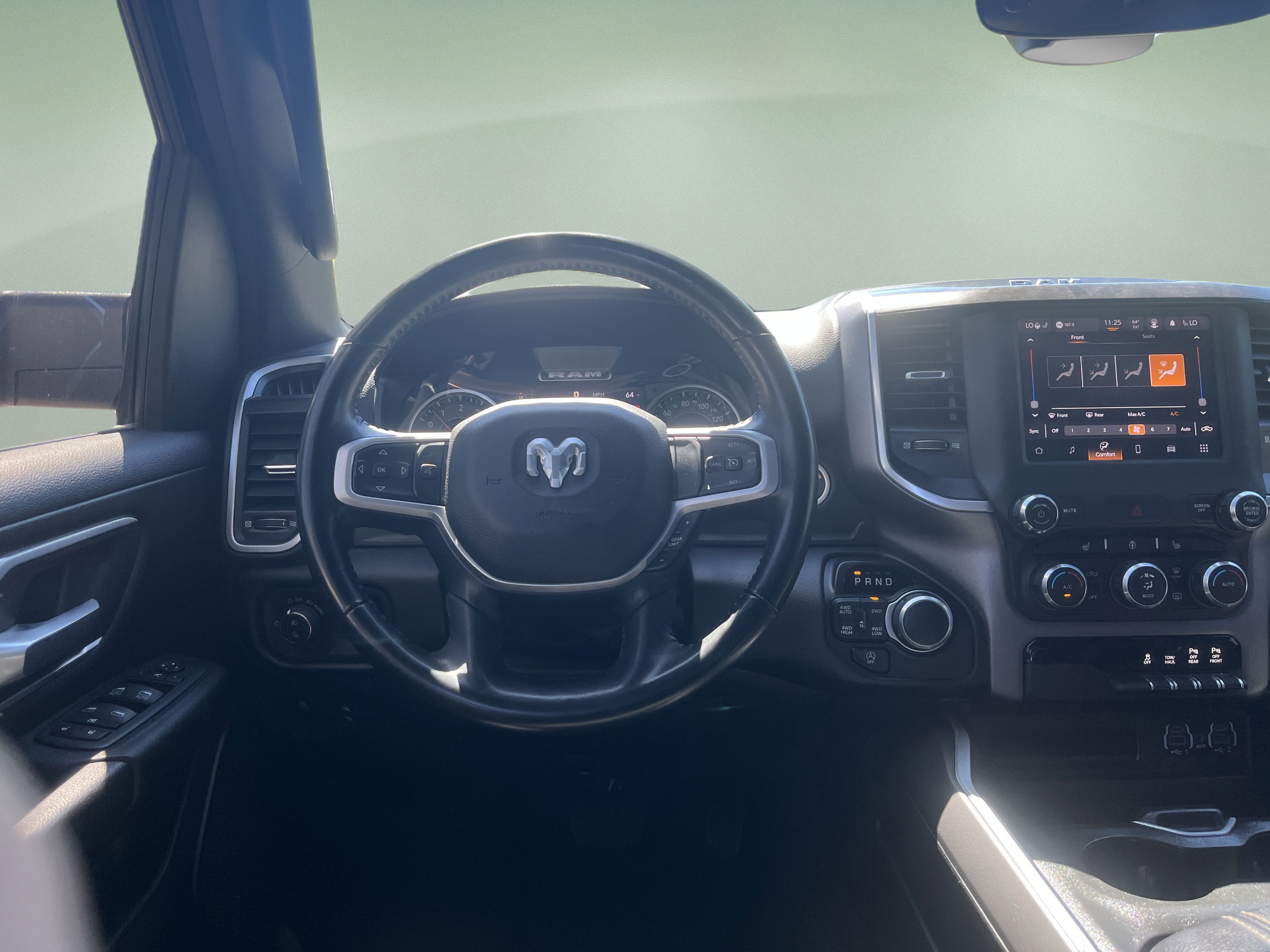 Used 2023 RAM 1500 Big Horn AWD/4WD image 28