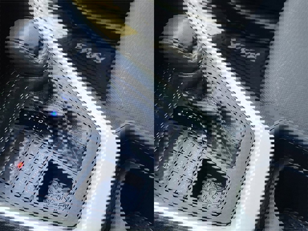 Used 2019 Toyota RAV4 XLE w/ All Weather Liner Package image 15