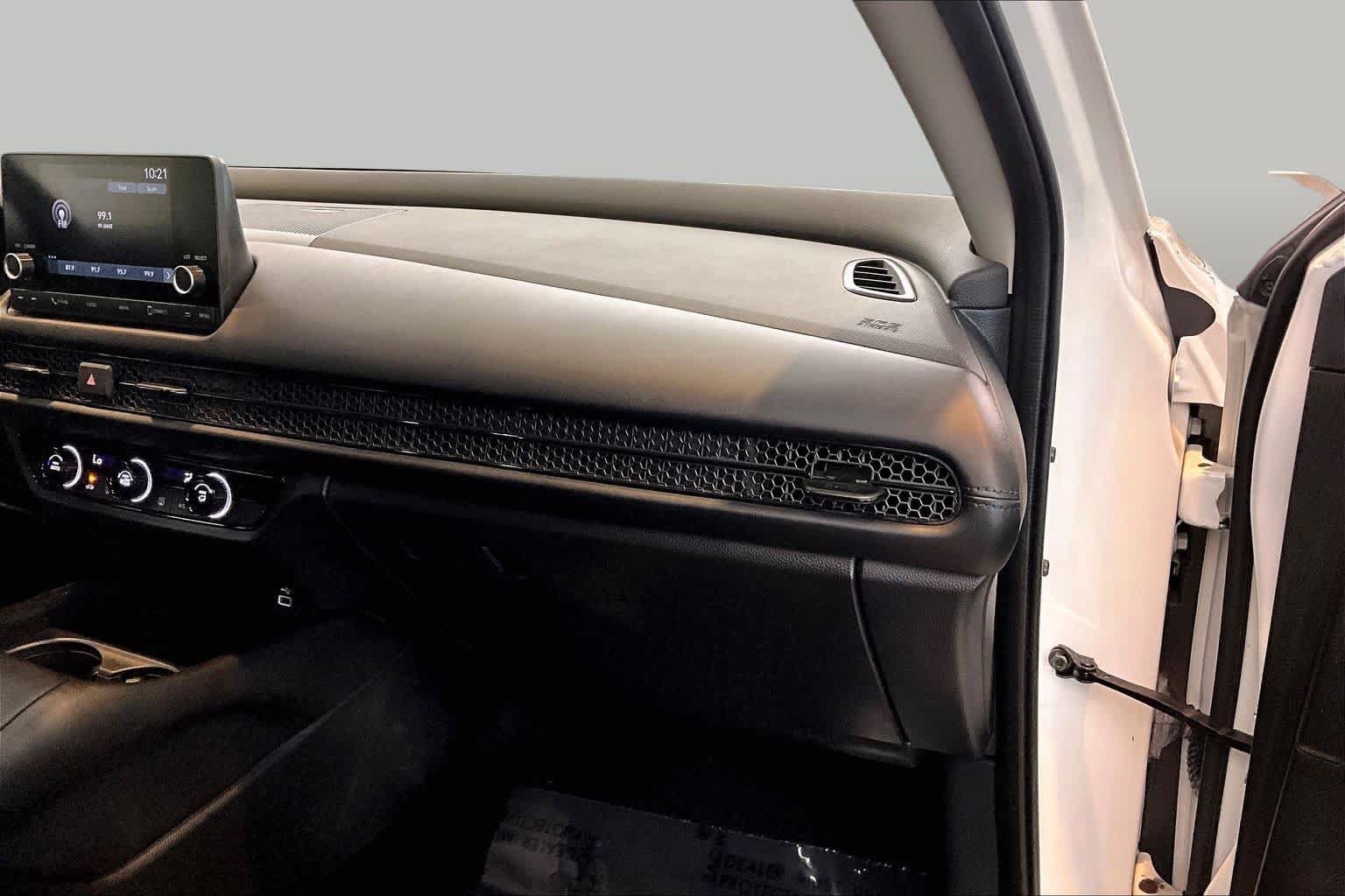 Used 2024 Honda HR-V LX image 17