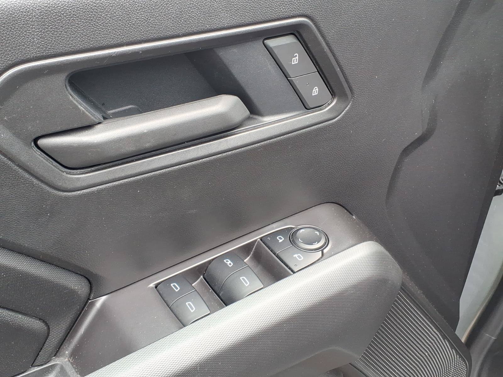 Used 2025 Chevrolet Colorado Trail Boss AWD/4WD image 15