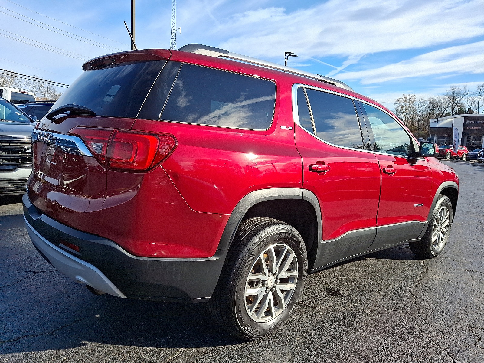 Used 2019 GMC Acadia SLE w/ LPO, Floor Liner Package image 6