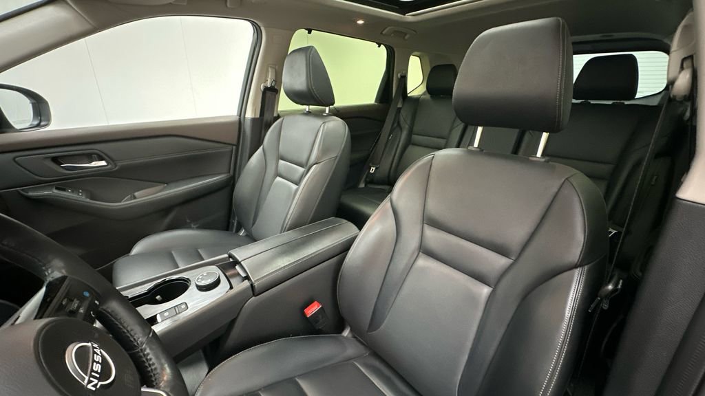 Certified 2023 Nissan Rogue SV w/ SV Premium B Package image 9