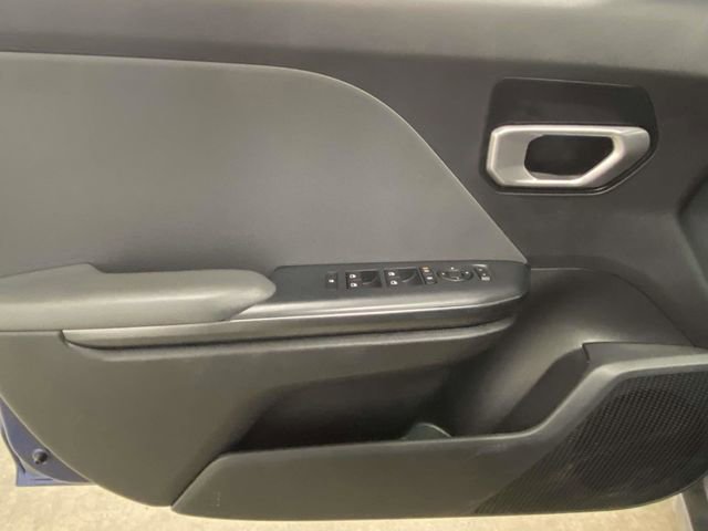Used 2025 Kia K4 LXS image 12