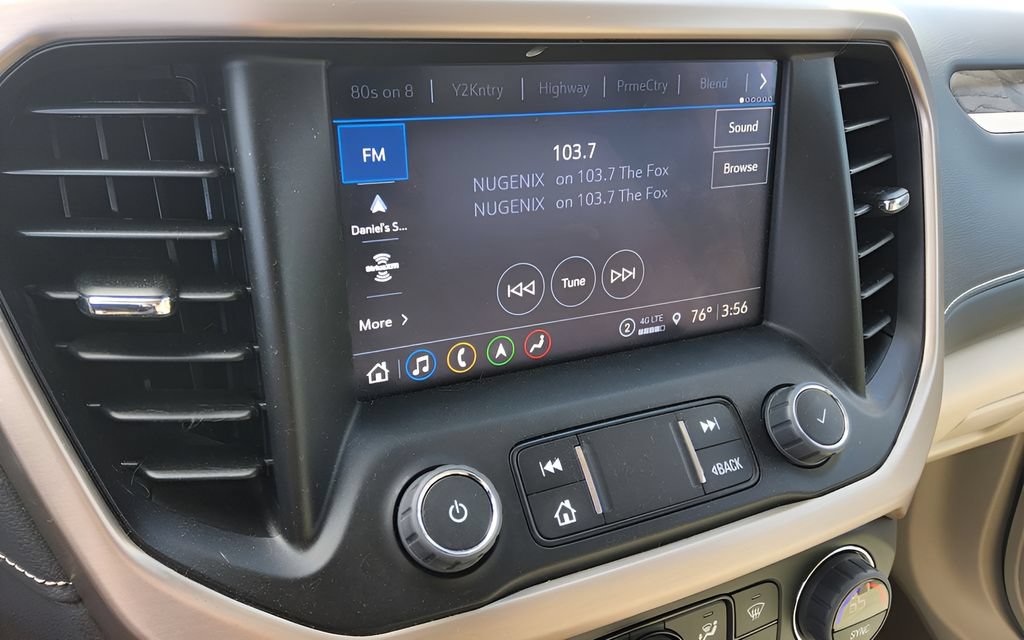 Used 2023 GMC Acadia Denali w/ Denali Technology Package AWD/4WD image 13