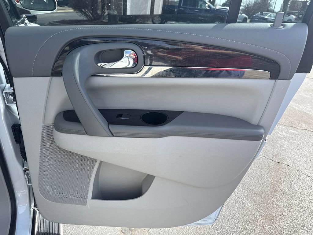 Used 2017 Buick Enclave Leather image 37