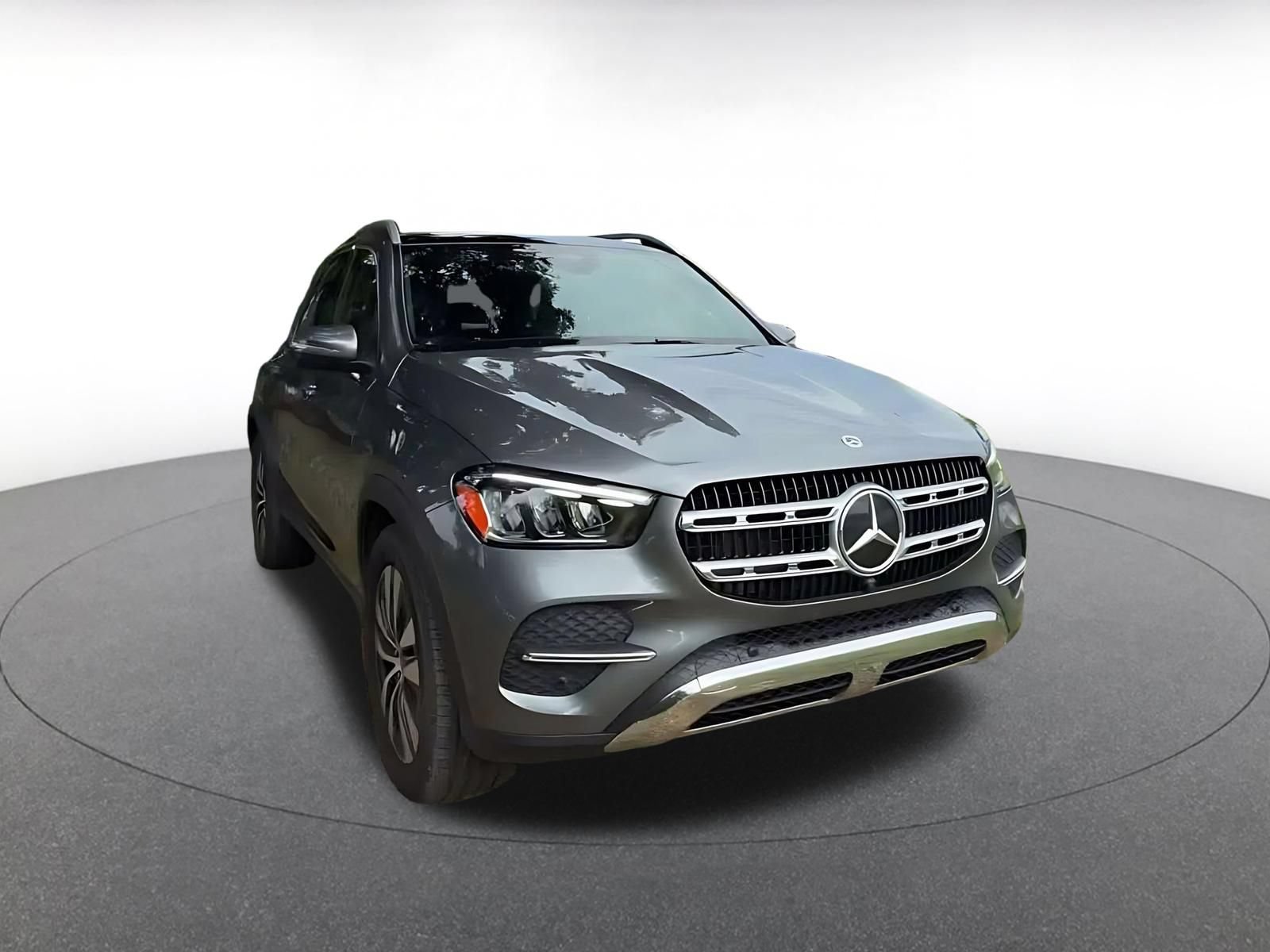 Used 2026 Mercedes-Benz GLE 350 4MATIC image 3