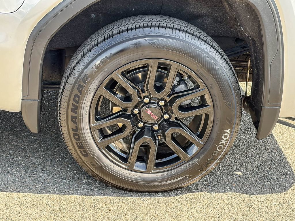 Used 2022 GMC Sierra 1500 Elevation w/ Driver Alert Package I image 16