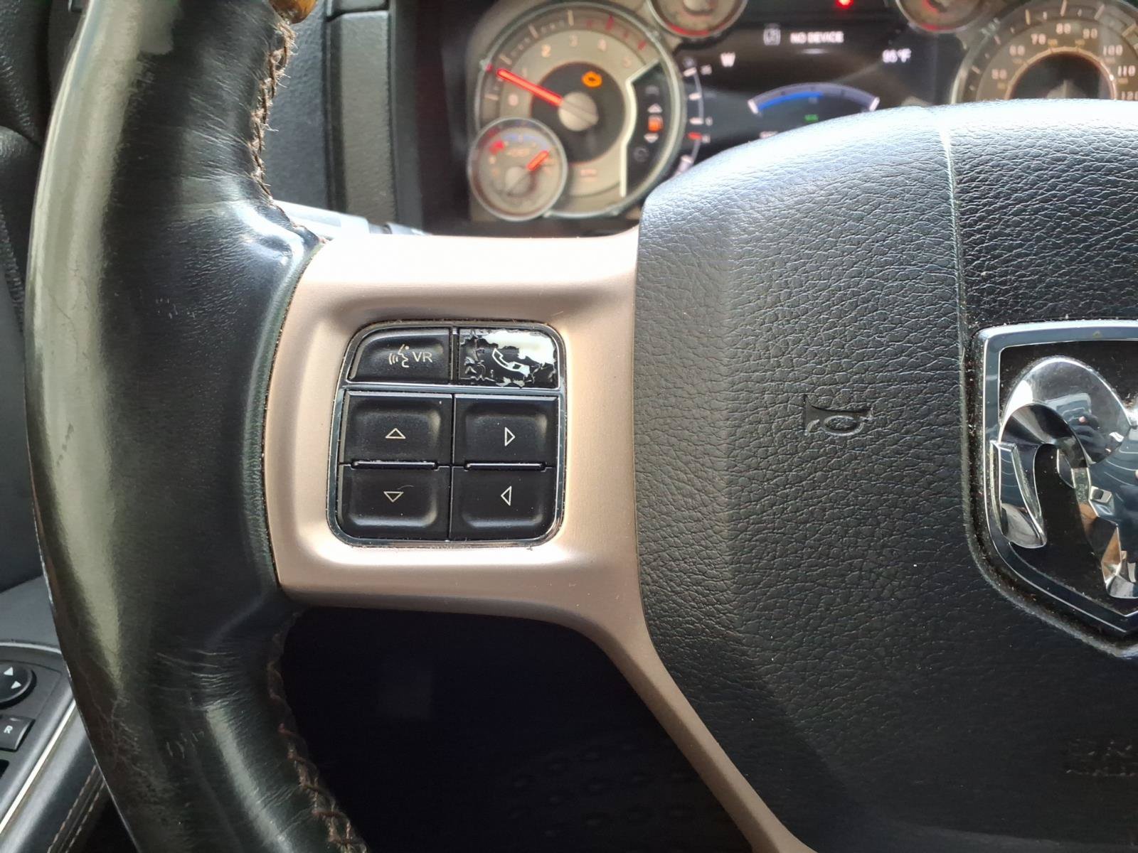 Used 2016 RAM 2500 Longhorn w/ Convenience Group AWD/4WD image 31