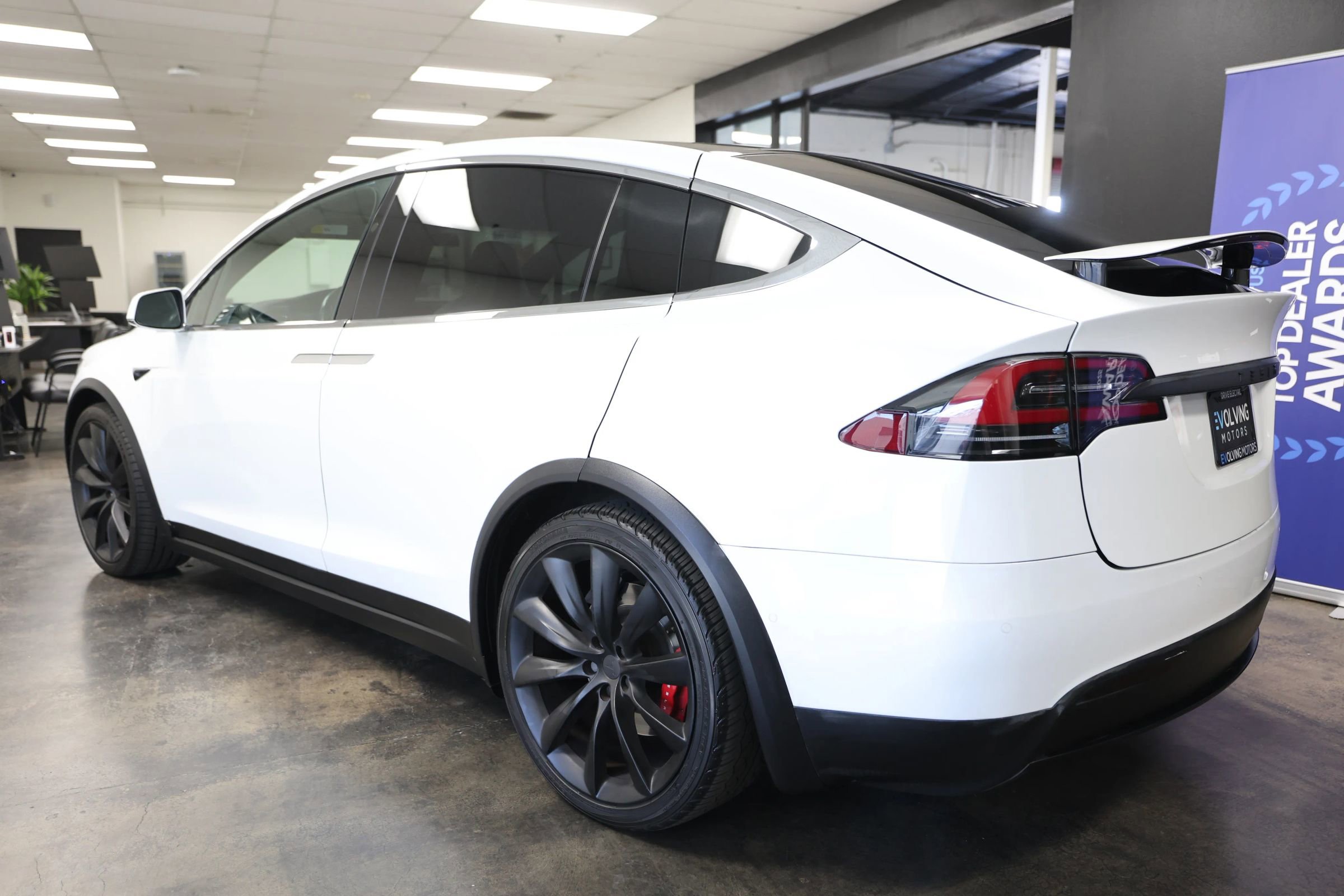 Used 2017 Tesla Model X P100D image 10