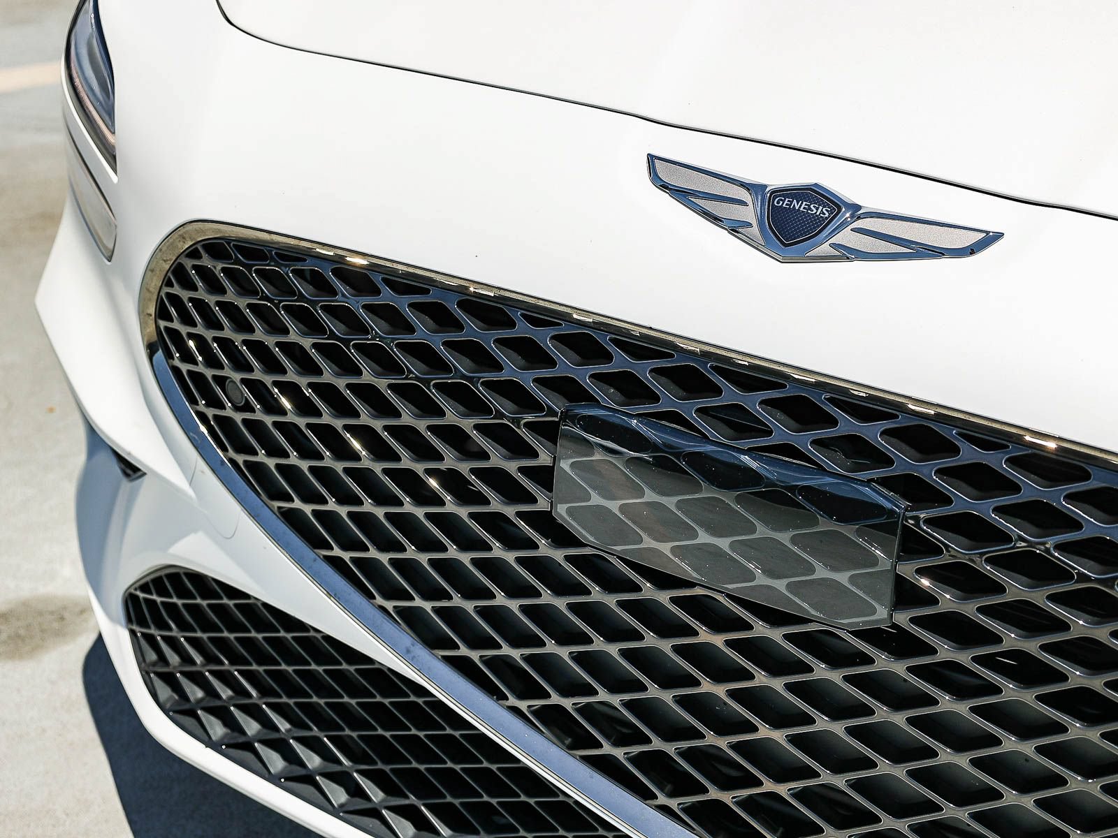 Used 2023 Genesis G70 2.0T w/ Sport Prestige Package AWD/4WD image 11