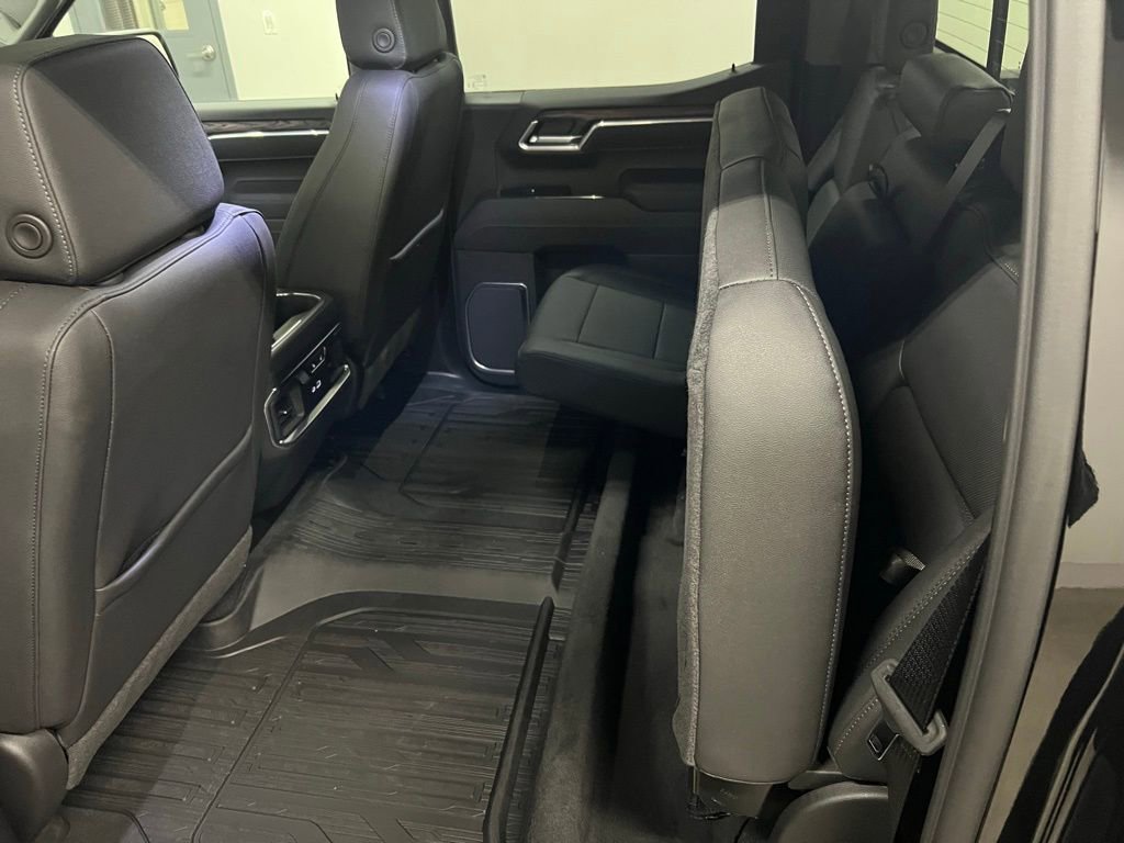 New 2026 GMC Sierra 1500 SLT w/ SLT Convenience Package image 34