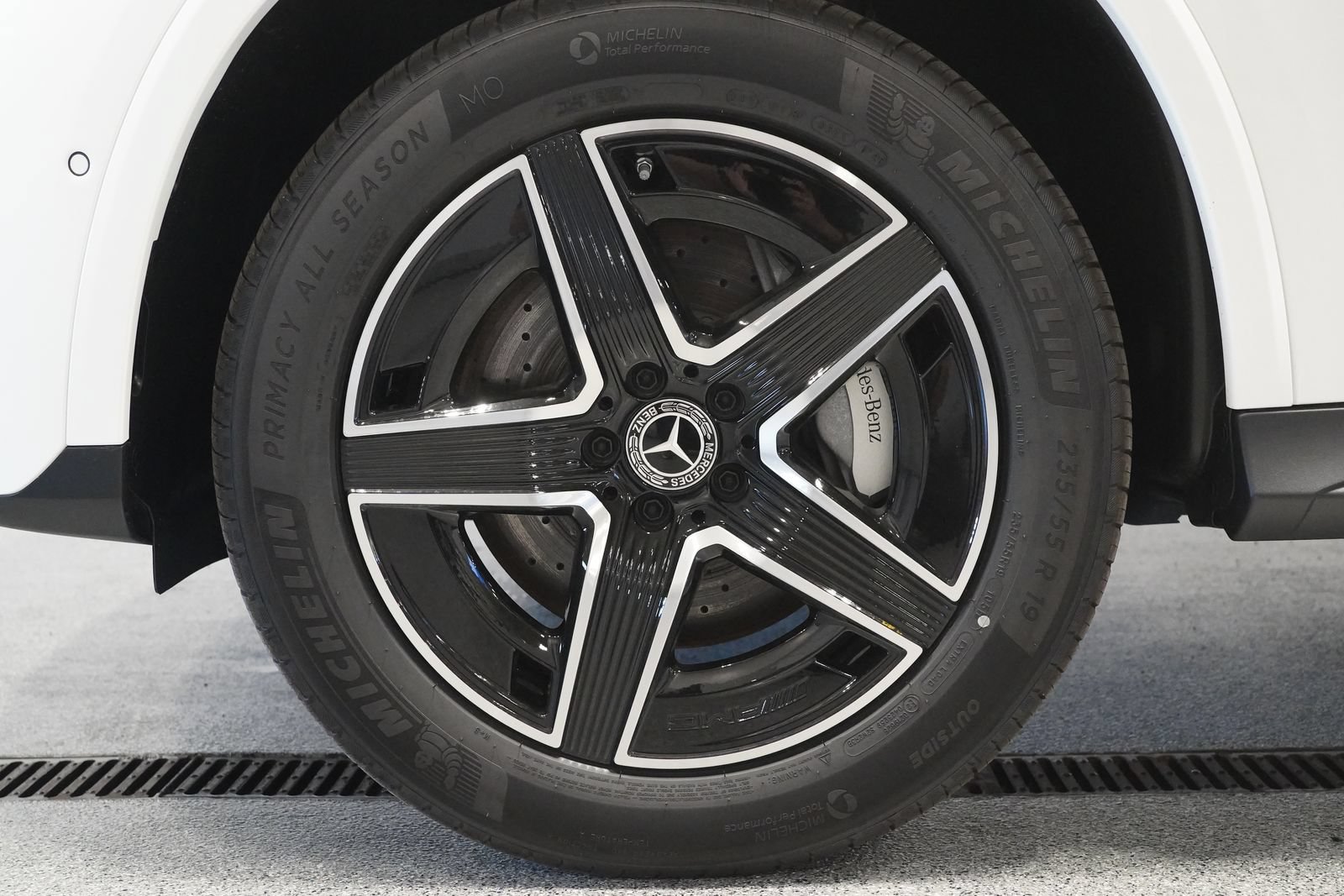 New 2026 Mercedes-Benz GLC 300 4MATIC image 11
