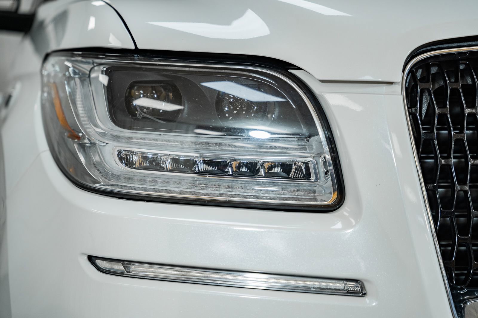 Used 2021 Lincoln Navigator L Black Label w/ Special Edition Package image 9