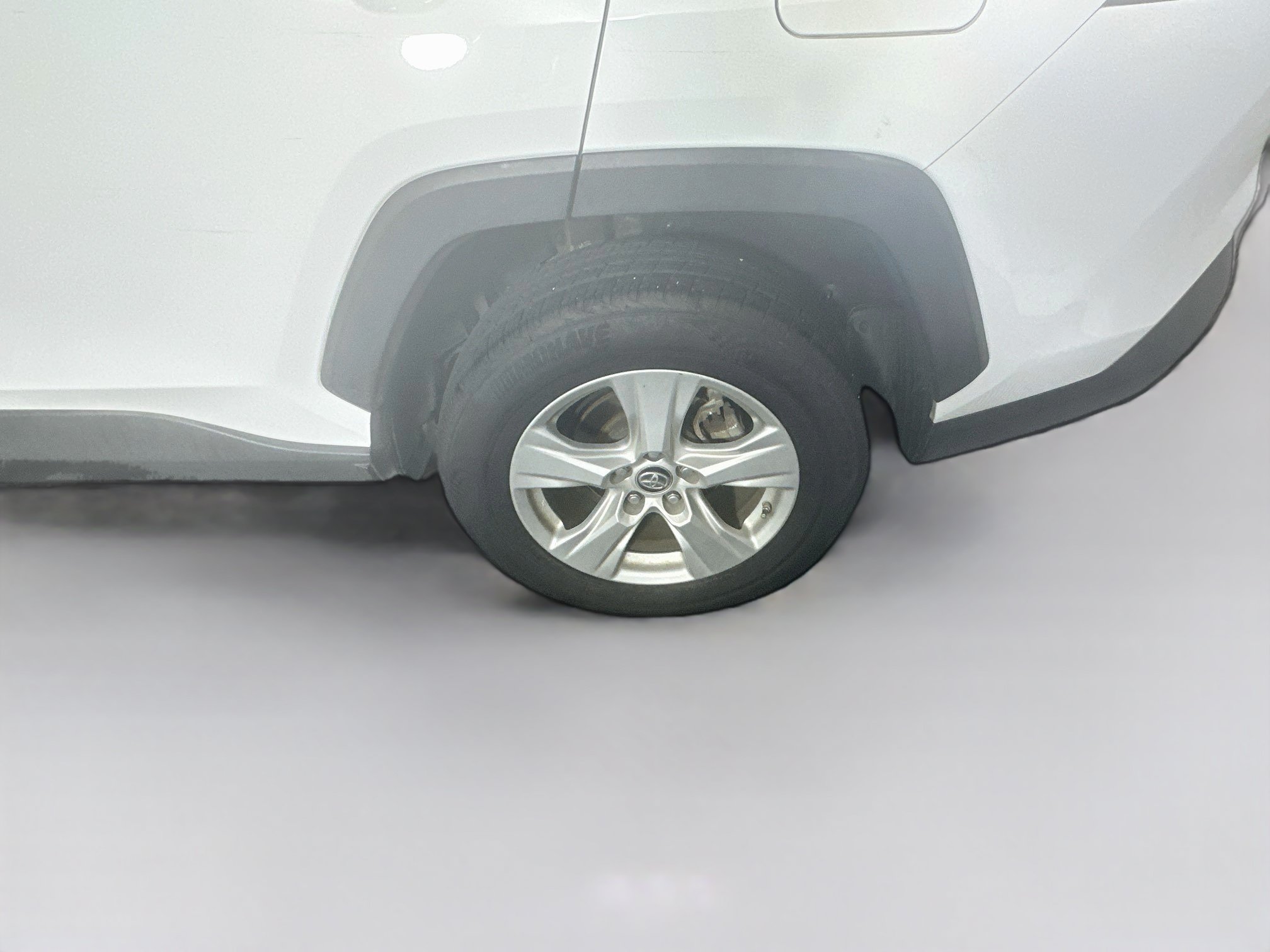 Used 2019 Toyota RAV4 XLE w/ Convenience Package AWD/4WD image 11