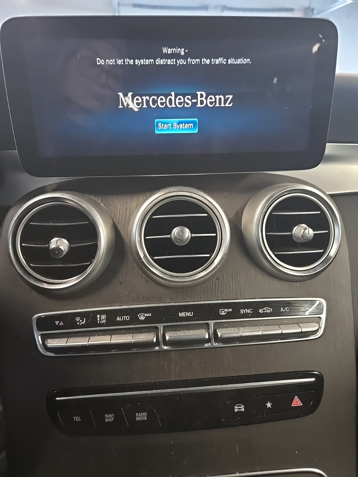 Used 2021 Mercedes-Benz GLC 300 4MATIC image 10