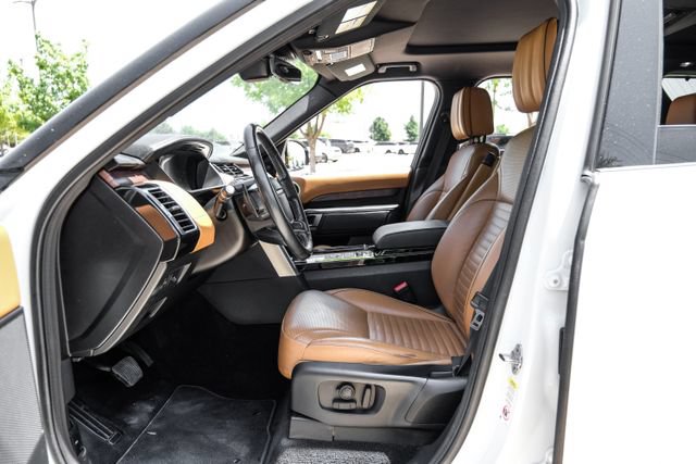 Used 2019 Land Rover Discovery HSE Luxury AWD/4WD image 4