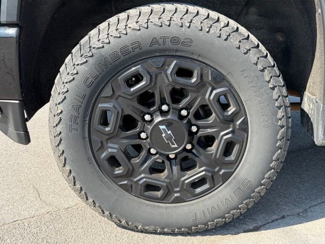 Used 2021 Chevrolet Silverado 2500 LT w/ Midnight Edition AWD/4WD image 10