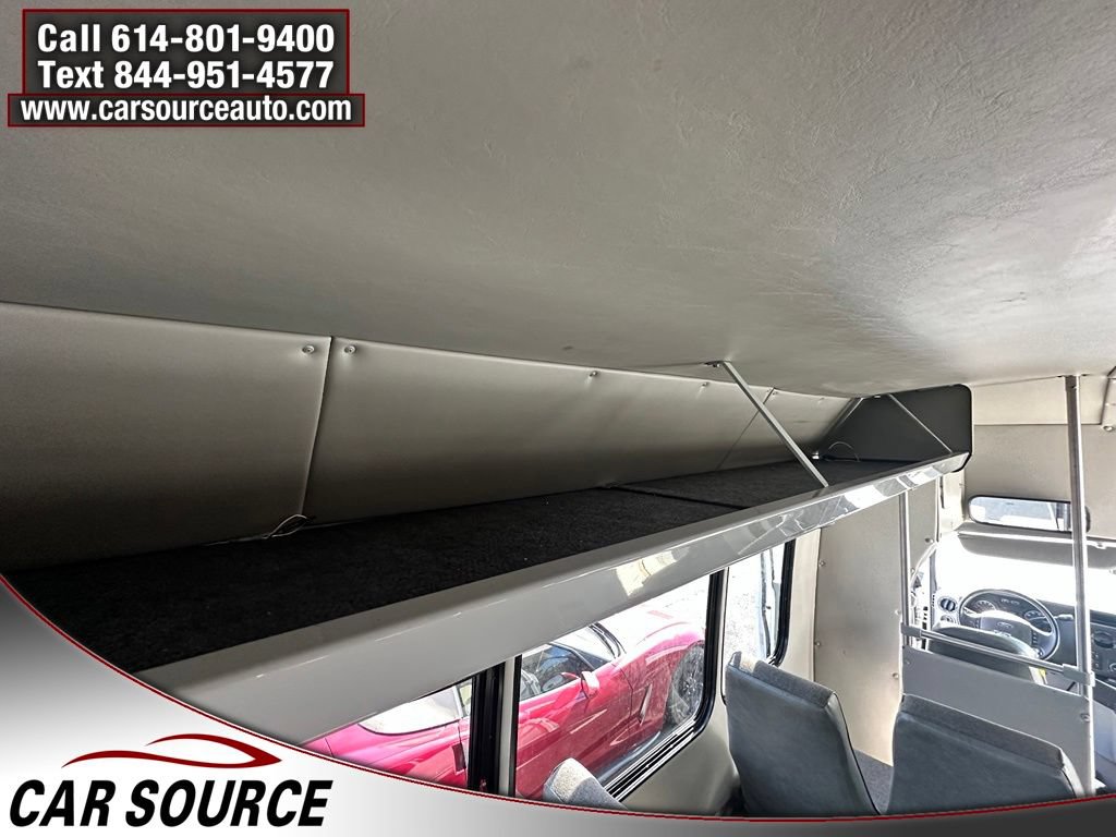 Used 2010 Ford E-350 and Econoline 350 Super Duty RWD image 13