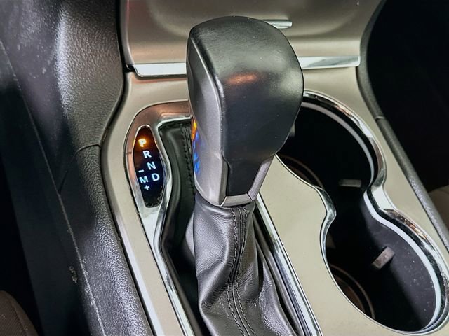 Used 2021 Jeep Grand Cherokee Laredo image 16