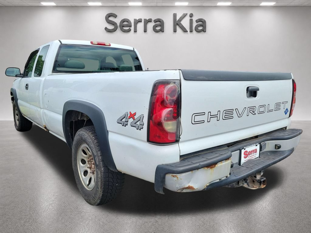 Used 2005 Chevrolet Silverado 1500 W/T AWD/4WD image 4