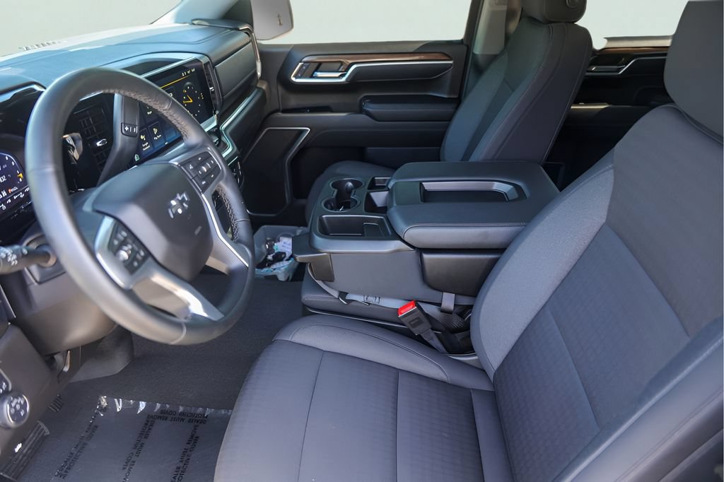 Used 2024 Chevrolet Silverado 1500 RST AWD/4WD image 11