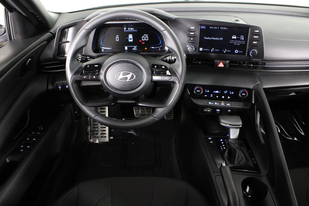 Used 2026 Hyundai Elantra Sport image 7