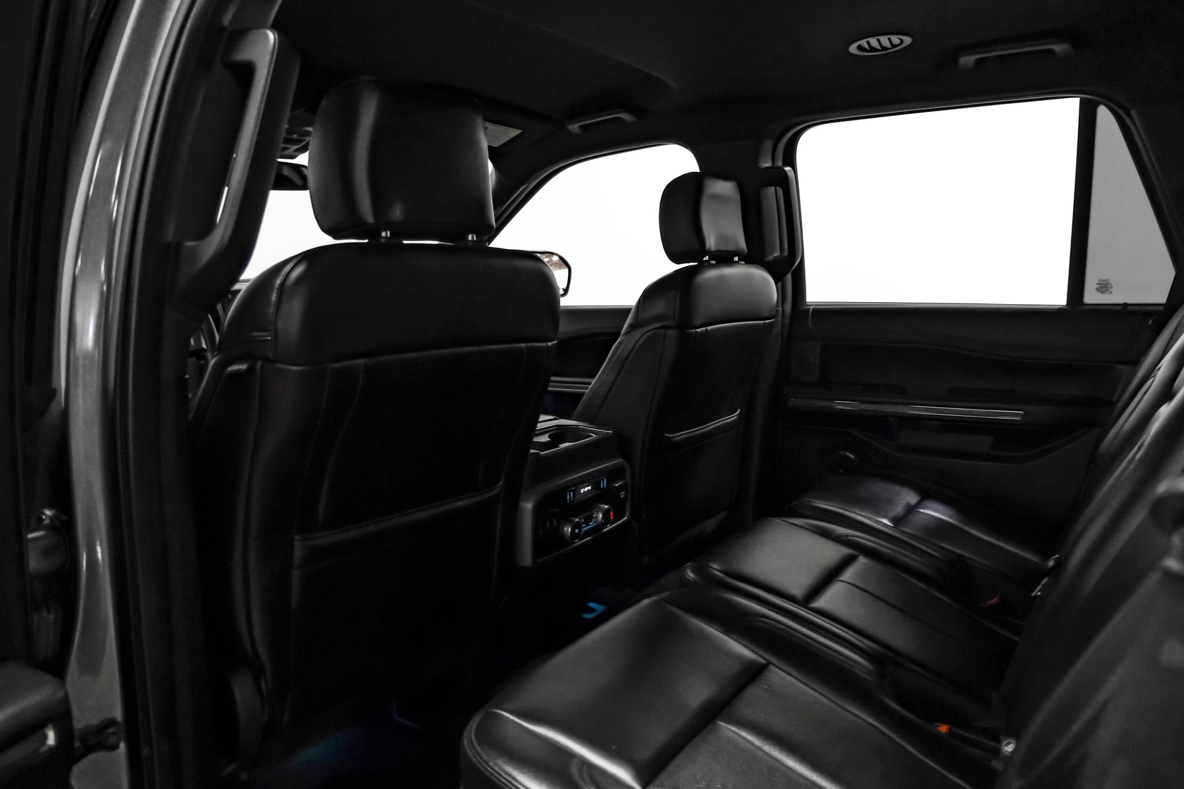 Used 2019 Ford Expedition XLT w/ Equipment Group 202A RWD image 37
