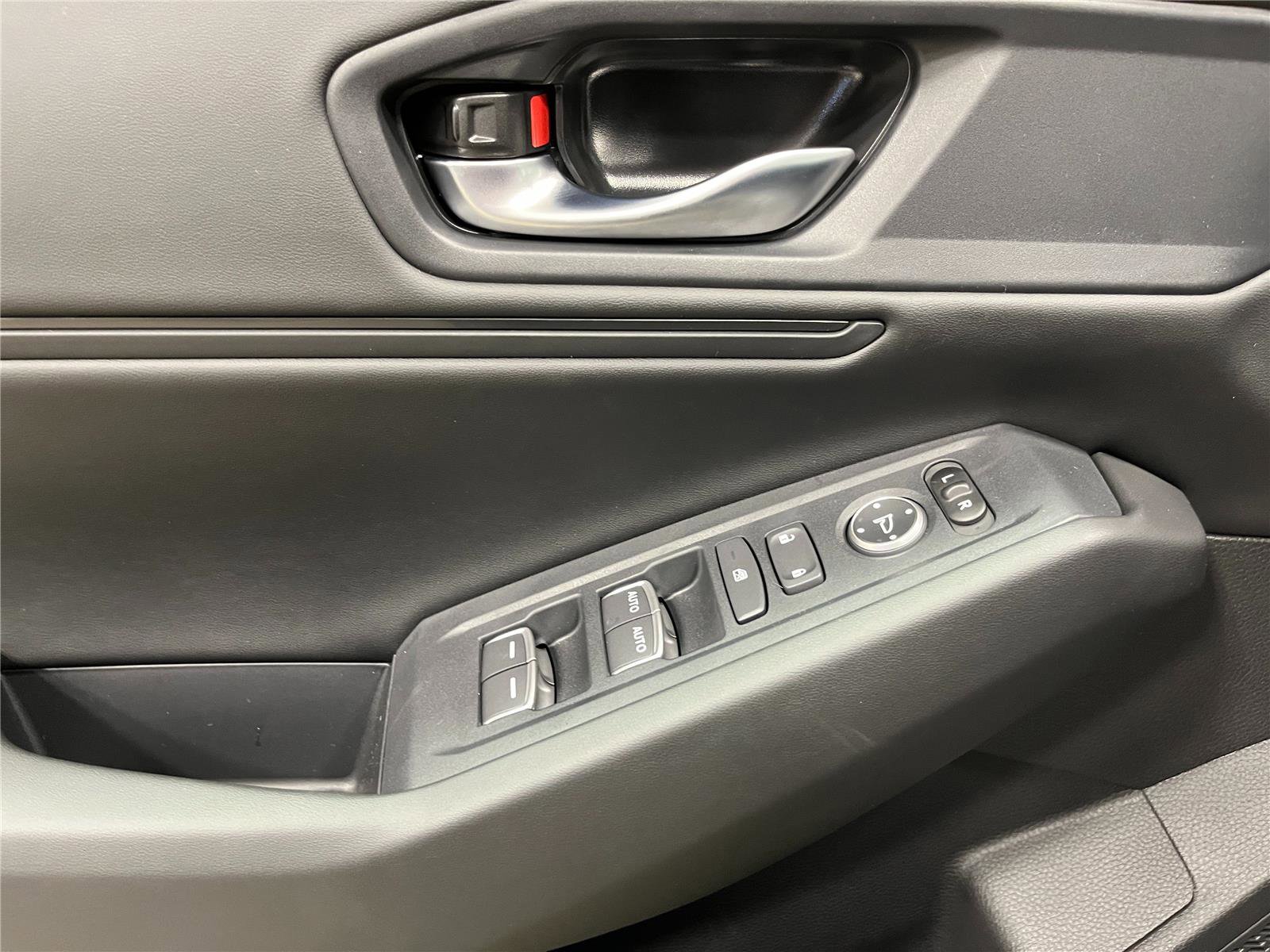 New 2025 Honda Accord SE image 14