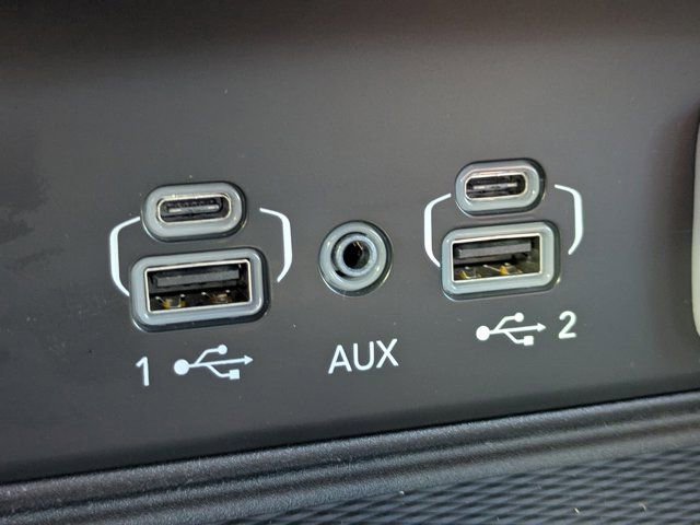 New 2025 Jeep Grand Cherokee Altitude RWD image 19