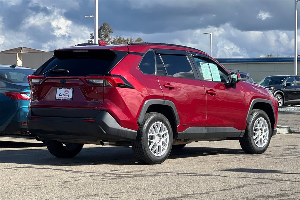 Used 2024 Toyota RAV4 LE image 5