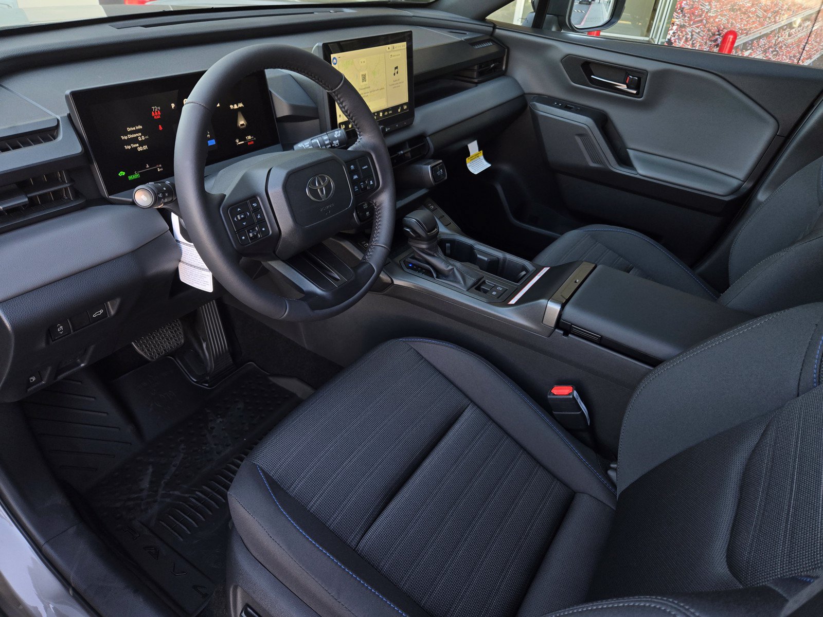 New 2026 Toyota RAV4 SE w/ Convenience Package FWD image 7