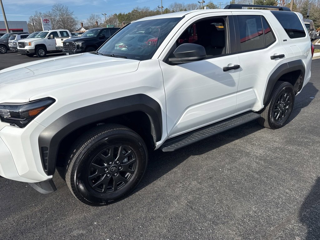 Used 2025 Toyota 4Runner SR5 image 2