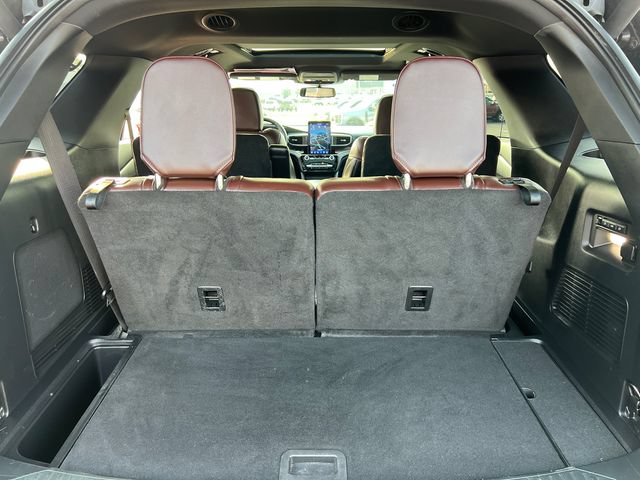 Certified 2023 Ford Explorer Platinum w/ Technology Package AWD/4WD image 7