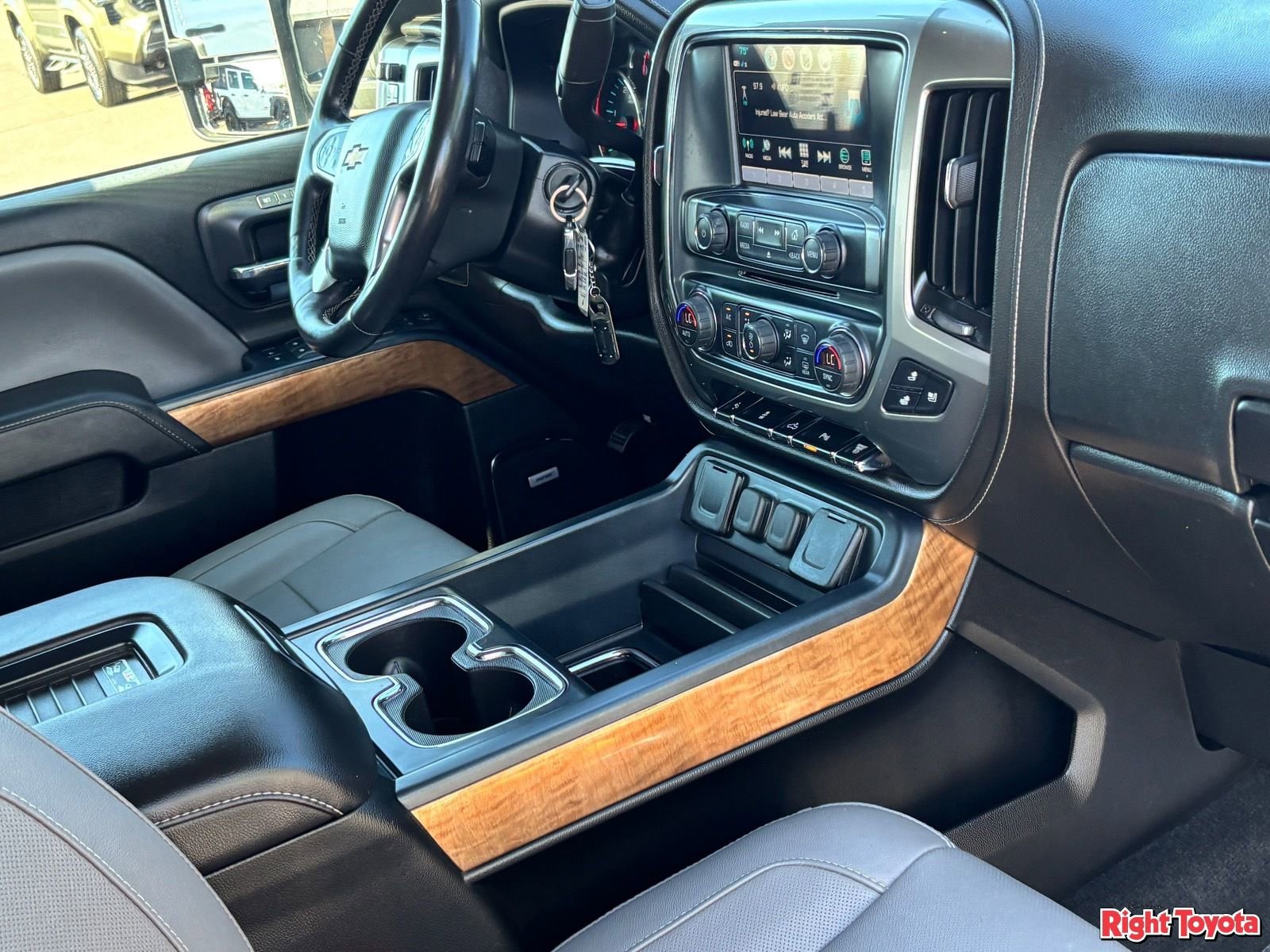 Used 2017 Chevrolet Silverado 3500 LTZ w/ Duramax Plus Package AWD/4WD image 11