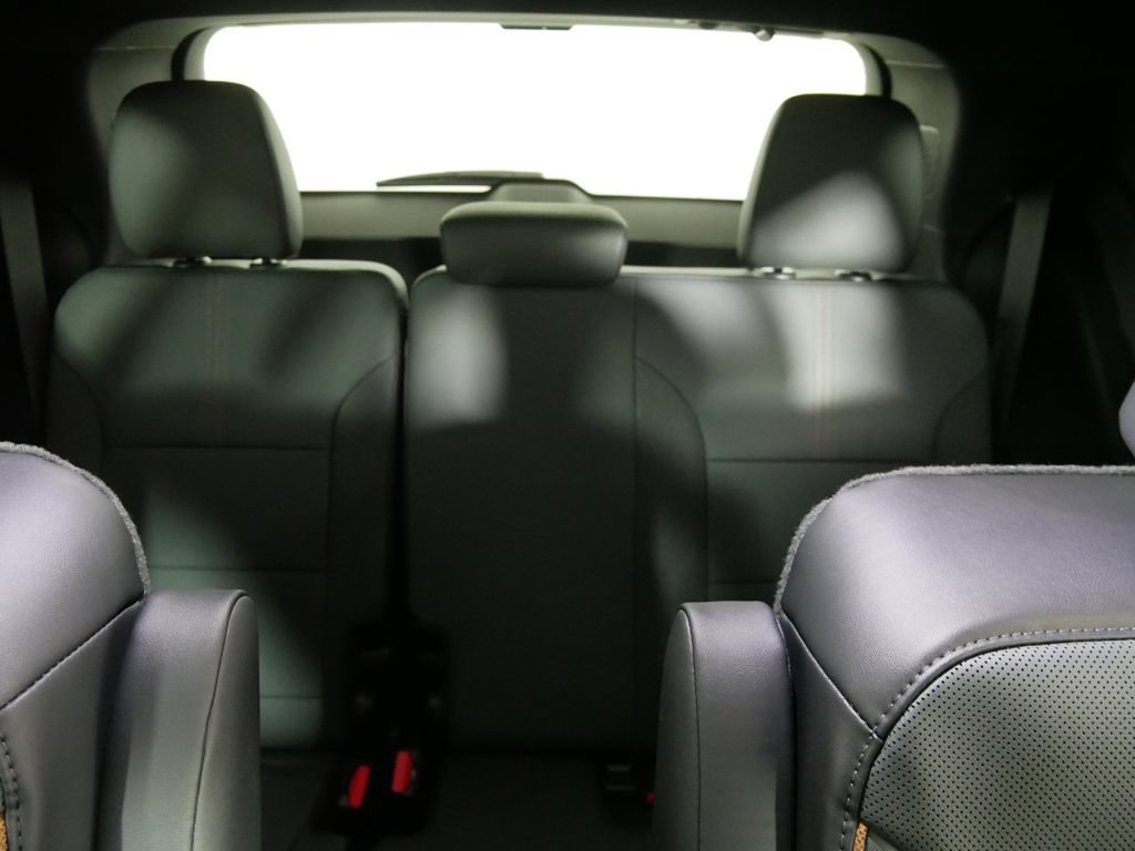 New 2026 GMC Acadia AT4 AWD/4WD image 18