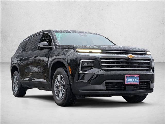 Certified 2025 Chevrolet Traverse LT w/ Driver Confidence Package image 3