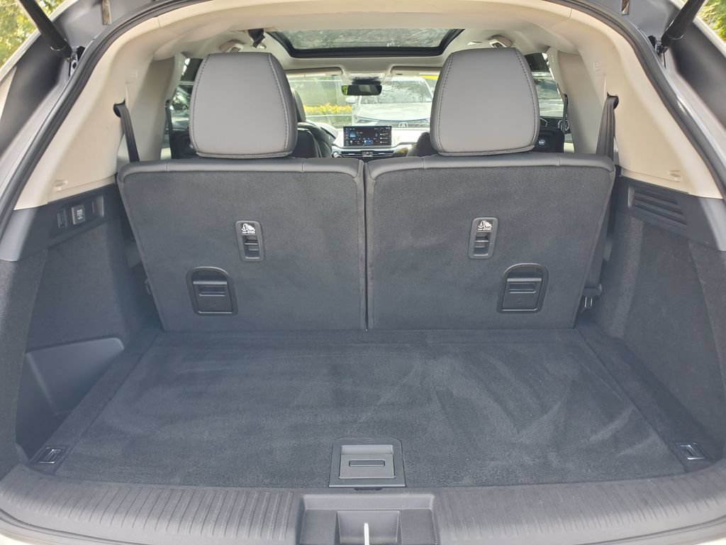 Used 2025 Acura MDX FWD image 8