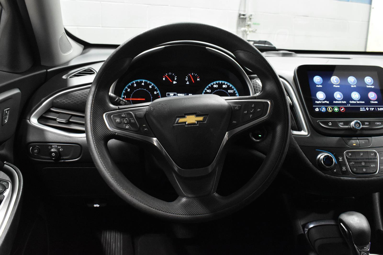 Used 2023 Chevrolet Malibu LT w/ Driver Confidence Package FWD image 9
